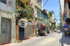 Bán nhà đường nguyễn ngọc nại, 79m2, giáp hồ, nhỉnh 7,6 tỷ, lh vinh vui vẻ 0971.789.874