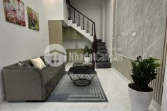 Có 1 0 2 nguyễn chí thanh,tặng nội thất, cách ô tô 20m,20m2 x 4 tầng,giá 3,15 tỷ