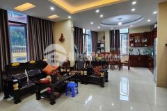 Nhà liền kề phân lô ngõ 13 lĩnh nam, 50m 5t mt5.8m 8.5 tỷ, ô tô chạy vòng quanh, lô góc