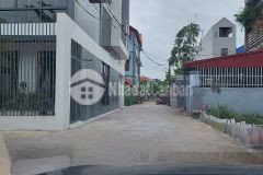 Bán lô đất góc cực thoáng mặt tiền rộng rãi dân cư đông đúc tại văn lâm lh 0835459289