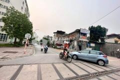 Bán đất phố thượng thanh, ô tô, sát phố 32m2 nhỉnh 2 tỷ