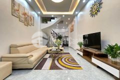 Siêu rẻ cần bán nhà phố quan nhân, đầy đủ công năng, dt 40m2 x 5, giá 4 tỷ