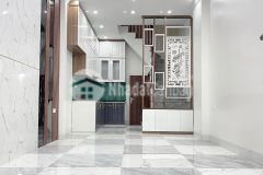 Nhà mới hoàng mai gần hồ đền lừ, ngõ rộng thoáng, nhà 5 tầng đẹp chỉ hơn 3 tỷ.