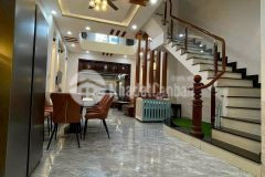 Bán gấp.hẻm ô tô bàu cát p12 tân bình 70m2 chỉ 6.7 tỷ