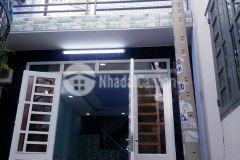 Nhà chính chủ 1 trệt 1 lầu mặt tiền chợ long cang