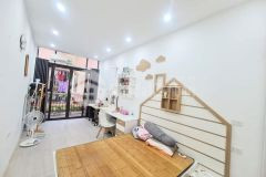 Thanh nhàn, nhỏ xinh mới tinh, gần chợ, gần phố, 20m2, 4 tầng,