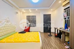 Trung tâm cầu giấy ngõ nông dt rộng nhà đẹp ở ngay 47m x5t chỉ hơn 5 tỷ