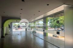 Cho thuê 2 mặt tiền 200m2 đường lê đại hành