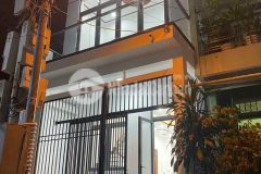 Bán nhà đẹp 2 tầng hẻm thông đường trần quy cáp,nha trang