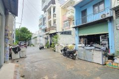 Chính chủ bán nhà 4. thạnh lộc 29, 69.5m2, 2 tầng btct, 3 phòng ngủ, 4 wc.