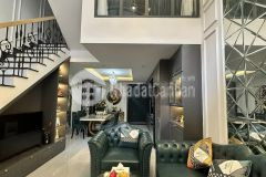 Bán nhà 3.5 tầng kiệt 5m có lề nằm ngay trung tâm thành phố khu sầm uất. full nội thất