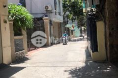 Bán nhà phố nguyễn văn cừ ô tô đỗ cổng sát phố cực kỳ thoáng sáng 30m2x5t mặt tiền 3