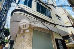 Nhà mặt phố chỉ nhỉnh 10 tỷ lô góc ô tô tránh phố vĩnh phúc 45m x 4 tầng