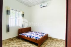 Nhà cho thu.ê nhà trệt rộng mát có nội thất kdc nam long gi.á 10 triệ.u