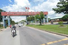 Bán 2 lô liền kề 325m ngang12,6x28.7 full thổ mt phạm thị chanh phước hiệp củ chi huyện củ chi