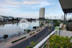 Nhà mặt tiền sông bờ kèo hà ra rộng 24m sau lưng mường thanh trần phú cách biển 100m