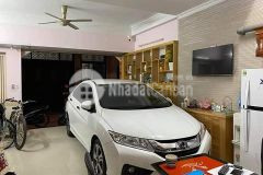 Bán nhà hoàng quốc việt nhà phân lô bàn cờ 2 mặt ngõ đều ô tô tuyệt đẹp.