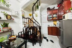 Bán nhà phố cát linh, đống đa, nhà đẹp, gần ô tô, ngõ thông dt 18m2 x4t chỉ 2.65 tỷ