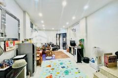 Khu vực gần trung tâm quận hà đông phan đình giót ô tô đỗ cổng