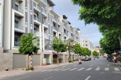 Nhà liền kề himlam thượng thanh, long biên, 76m x 5 tầng, mt 5m, kinh doanh, 10 tỷ 5