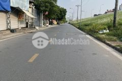 Mặt phố ngọc thụy kinh doanh xây tòa văn phòng