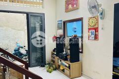 Tân phú bán nhà hẻm cách mạng 31m2 giá chỉ 3.45 tỷ