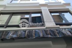 Bán nhà 5 tầng nguyễn văn cừ,long biên 30m2,mt4.98m,oto đỗ cửa hơn 4tỷ