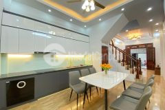 Ngõ ba gác cực nông, cách phố 20m, bán nhà lương định của, đống đa