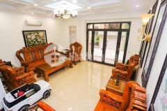Nhà mặt ngõ kinh doanh, lô góc 3 mặt thoáng, 4 tầng, 43m2, giá 2 tỷ 9