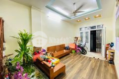 Trung tâm quận thanh xuân nhà đẹp xây kiên cố 2 thoáng trước sau ngõ thông gần hồ ở ngay