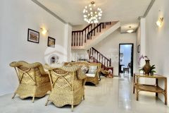 Hẻm xe tải sát mặt tiền rộng 10m sổ vuông a4 80m2 4 tầng 6 pn bình thạnh giá hơn 14 tỷ.