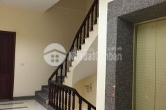 Cho thuê nhà thang máy xây mới tại mặt phố minh khai, dt 90m2 x 6 tầng, mt 5m, thông sàn, giá 70tr