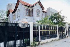 Bán căn biệt thự sân vườn 2 tầng. 300 m² thổ cư, hiêp bình chánh, giá 24 tỷ