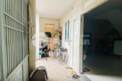 Mặt tiền kinh doanh ngay chợ 140m2, nhà 2 tầng 4pn, hẻm 5 mét thông liên khu 5 6