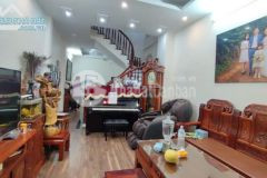 Rẻ nhất khu vực, chỉ hơn 4 tỷ có nhà 60m 4 tầng phố lĩnh nam sát ôtô chạy