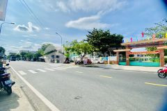 Bán gấp 2 lô liền kề đất ở hoàn toàn sát quốc lộ 1a ngay khối phố long xuyên nam phước