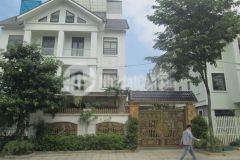 Tôi bán gấp biệt thự tây nam hồ linh đàm view công viên 220m2 chỉ 39.9 tỷ. lh 0989.62.6116