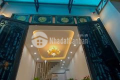 Tân mai lớn 30m ra ôtô tránh trước nhà sh quay đầu nhà đẹp sổ vuông full nội thất ở luôn