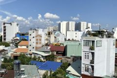 Sân để được ô tô 7 chổ 63m2 ngang 5m nở hậu 4 lầu 6 pn bình thạnh giá hơn 8 tỷ.