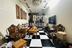 Bán nhà lô góc đội cấn 3 mặt thoáng 10m ra phố 6,75 tỷ, kinh doanh tốt