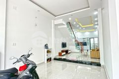 Nhà đẹp ở liền 3 lầu st đường nhựa 8m đào tông nguyên, thị trấn nhà bè