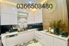 Hiếm có thang máy rẻ báṉ nhà trần khát chân hai bà trưng. 65m2