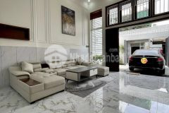 Xe hơi thẳng 1 trục 90m2 ngang 5m 4 lầu 4 pn gò vấp giá hơn 8 tỷ.