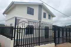 Bán nhà mới sân vườn ô tô đậu trong sân p12