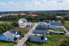 Ngộp ngân hàng cần bán lô đất mt đường thông ra dt741, trung tâm bình dương