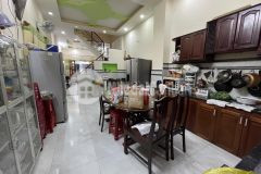 Bán nhà cho con đi du học 4 tầng 4x14m đường 7m giá 5.2 tỷ quá rẻ gần 4 xã.