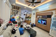 Bán nhà lĩnh nam, hoàng mai, phân lô ô tô đỗ cổng, nhà mới ở ngay, chỉ có 3 tỷ 400