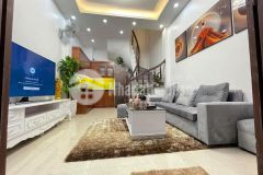 Cần bán nhà nguyễn văn cừ, long biên siêu đẹp 40m2, 4 tầng, 4 tỷ.