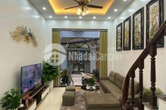 Bán nhà ngọc thụy, long biên 45m2, 5 tầng, giá 3,9 tỷ. ngõ nông cách một nhà ra phố.