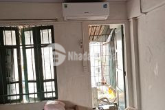 Bán gấp căn hộ tập thể nam đồng, đống đa, 60m2, căn góc, ô tô đỗ chân cầu thang chỉ 1.95 tỷ